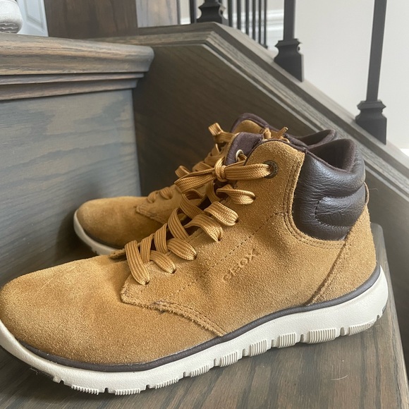 Youth Geox size 3 - Picture 3 of 5